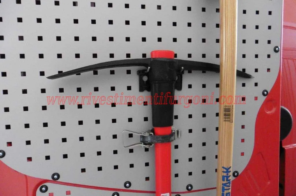 rivestimento in alluminio liscio forato