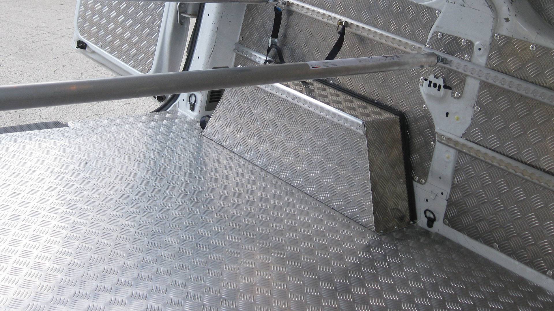 pianale in alluminio su misura per furgoni